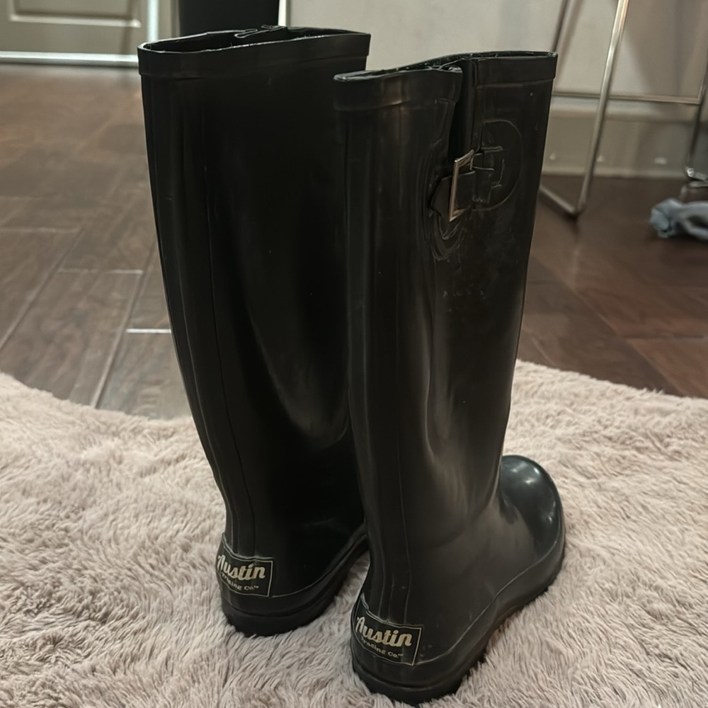 Austin Trading Company black rain boots tall black rubber boots women’s size 7​ - Picture 3 of 13